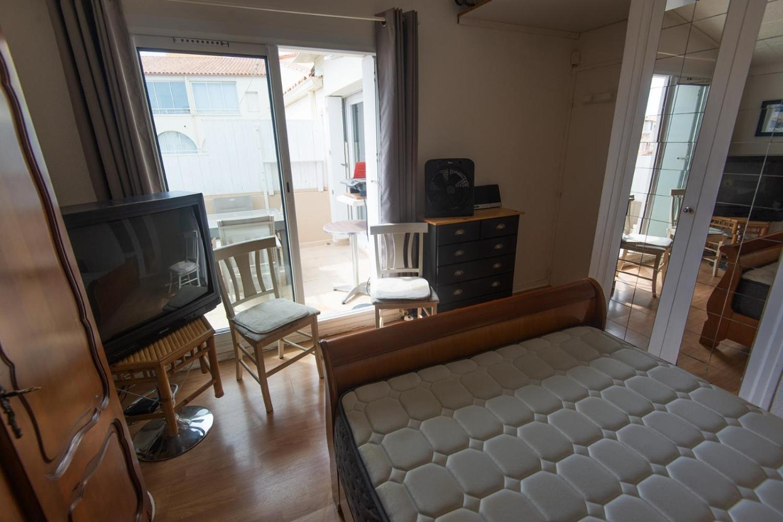 Confort 57 M2 Avec Terrasse Parking Couvert Apartment Agde